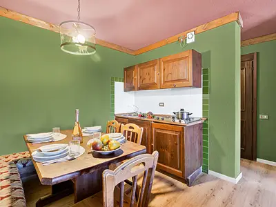 Küche und Essbereich