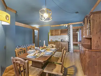 Küche und Essbereich