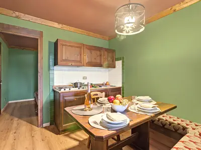 Küche und Essbereich