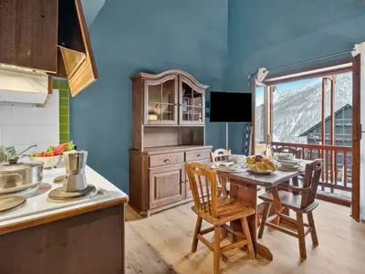 Küche und Essbereich