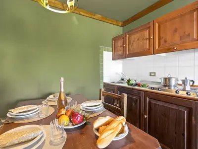 Küche und Essbereich