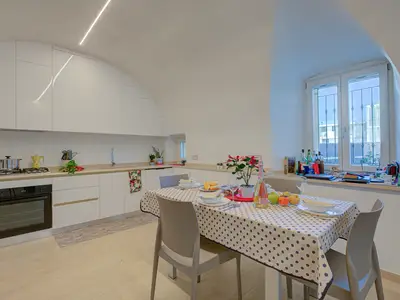 Küche und Essbereich