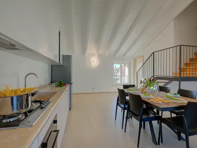 Küche und Essbereich