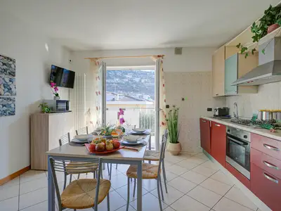 Küche und Essbereich