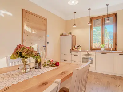 Küche und Essbereich