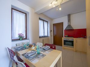 23707671-Appartement-4-Stresa-300x225-3