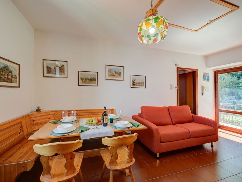 23708517-Appartement-4-Stresa-800x600-2