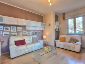 23916801-Appartement-5-Stresa-300x225-3