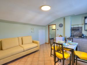 23980941-Appartement-3-Stresa-300x225-5