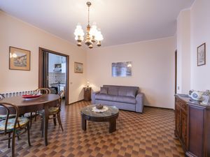 23706464-Appartement-5-Stresa-300x225-2