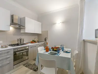 Küche und Essbereich