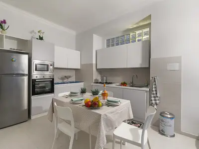 Küche und Essbereich