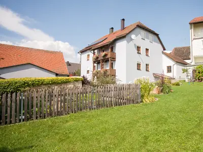 Haus Frey im Sommer