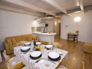 23706285-Appartement-6-Tenno-300x225-3