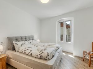 24042940-Appartement-2-Tenno-300x225-5