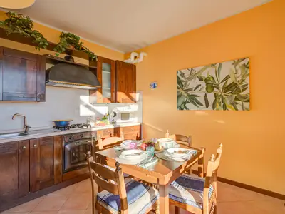 Küche und Essbereich