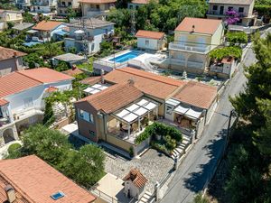 24047825-Appartement-3-Trogir-300x225-1