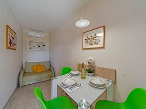 24047825-Appartement-3-Trogir-300x225-2