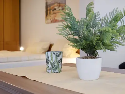 Photo, INSIDE, OUTSIDE