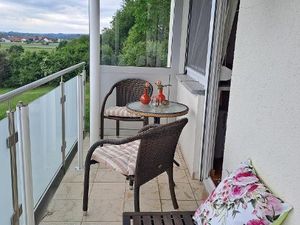 23675305-Appartement-2-Untermerzbach-300x225-3