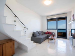 23706901-Appartement-8-Varazze-300x225-3