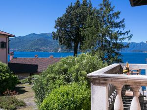 24039166-Appartement-4-Varenna-300x225-1