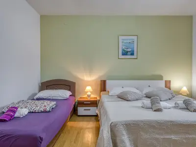 Zweites Schlafzimmer