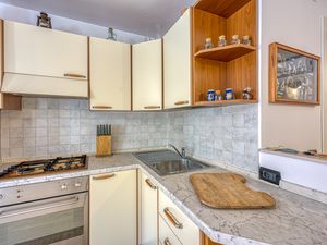 23708560-Appartement-4-Veli Lošinj-300x225-5