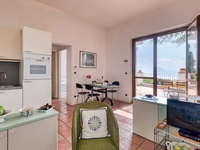 Küche und Essbereich