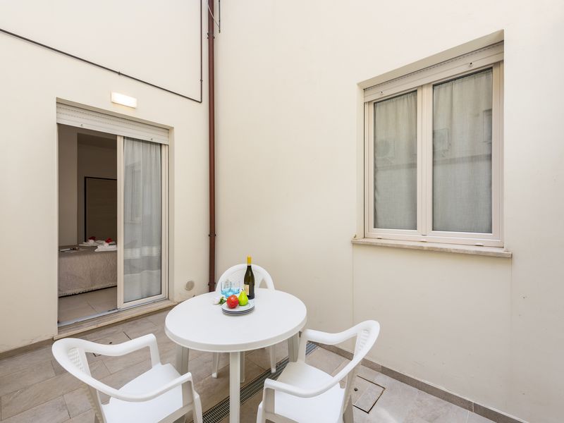 23706860-Appartement-3-Viareggio-800x600-0