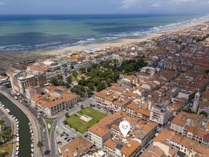 23706859-Appartement-3-Viareggio-300x225-1