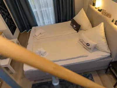 408-07-Schlafen zwei