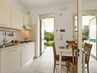 Küche und Essbereich