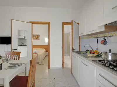 Küche und Essbereich