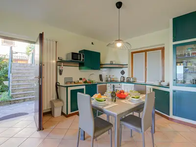 Küche und Essbereich