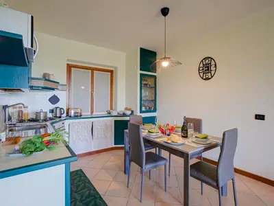 Küche und Essbereich