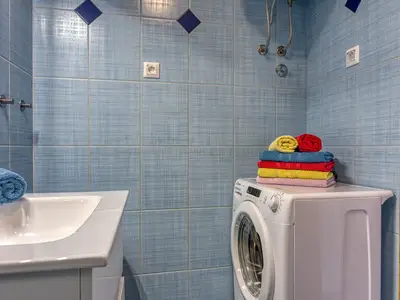 Badezimmer mit Dusche