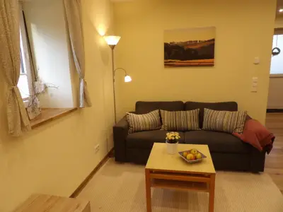 Sofa mit Schlafmöglichkeit
