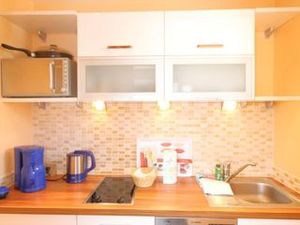 22213395-Appartement-3-Wenningstedt-300x225-3