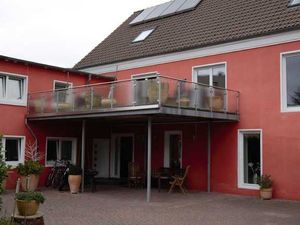 23961283-Appartement-2-Wilhelmshaven-300x225-0