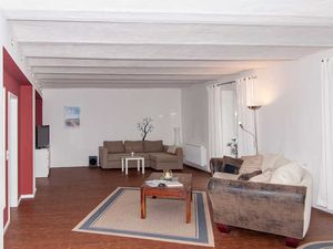 23961283-Appartement-2-Wilhelmshaven-300x225-2