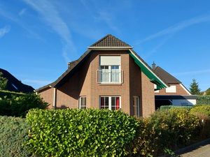 23493937-Appartement-5-Wilhelmshaven-300x225-0