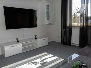 23035087-Appartement-6-Wilhelmshaven-300x225-1