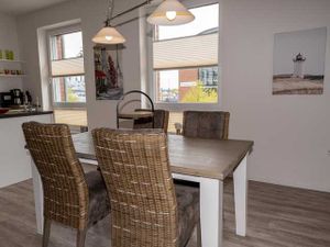 23442395-Appartement-2-Wilhelmshaven-300x225-3