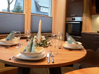 Stadtidyll Winterberg - Küche mit Esstisch