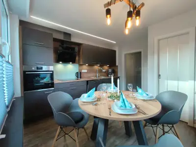 Stadtidyll Winterberg - Küche mit Esstisch