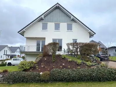 Haus front