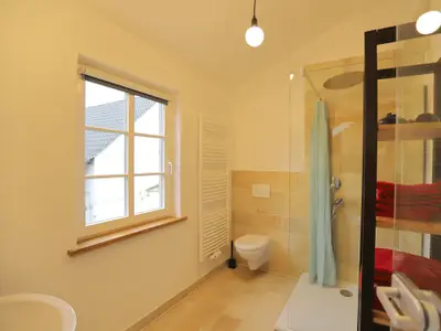 Appartement Vergissmeinnicht  Bad mit Dusche & WC