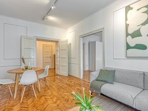 23708207-Appartement-4-Zagreb-300x225-2