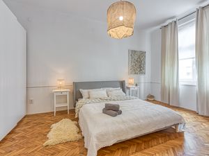 23708207-Appartement-4-Zagreb-300x225-4